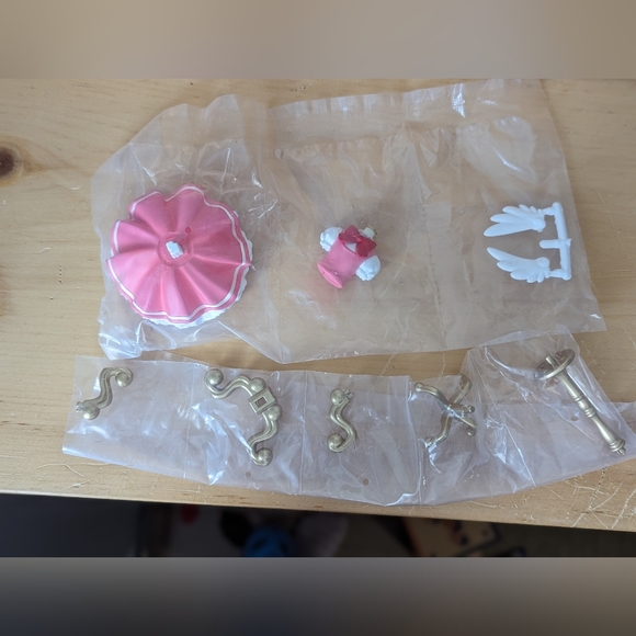 Cardcaptor Sakura Collector's edition 2 and Jewelry Stand - Picture 5 of 6